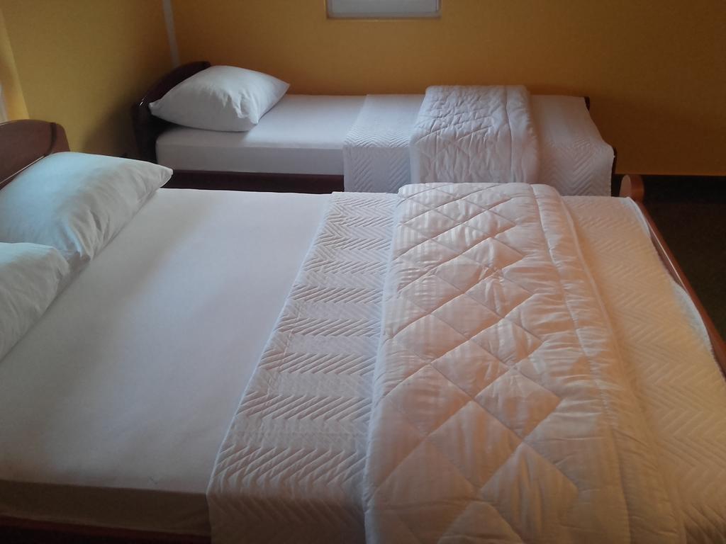 Apartments Sandra Tivat Kültér fotó