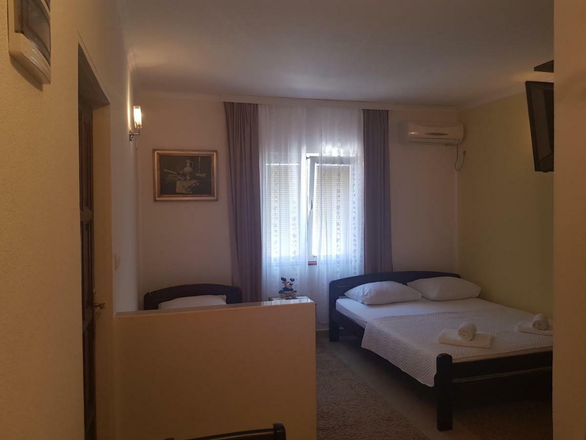 Apartments Sandra Tivat Kültér fotó